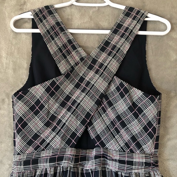Club Monaco Cross Back Dress Size 4 Plaid V Neck Flowy Side Zip Special Occasion - Picture 9 of 15
